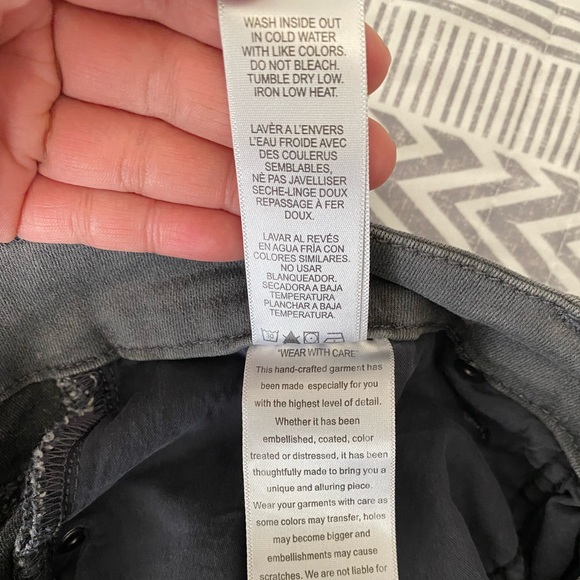 GOOD AMERICAN Jeans, Raw Hem Crop Skinny Jeans, size 20 - Picture 9 of 11